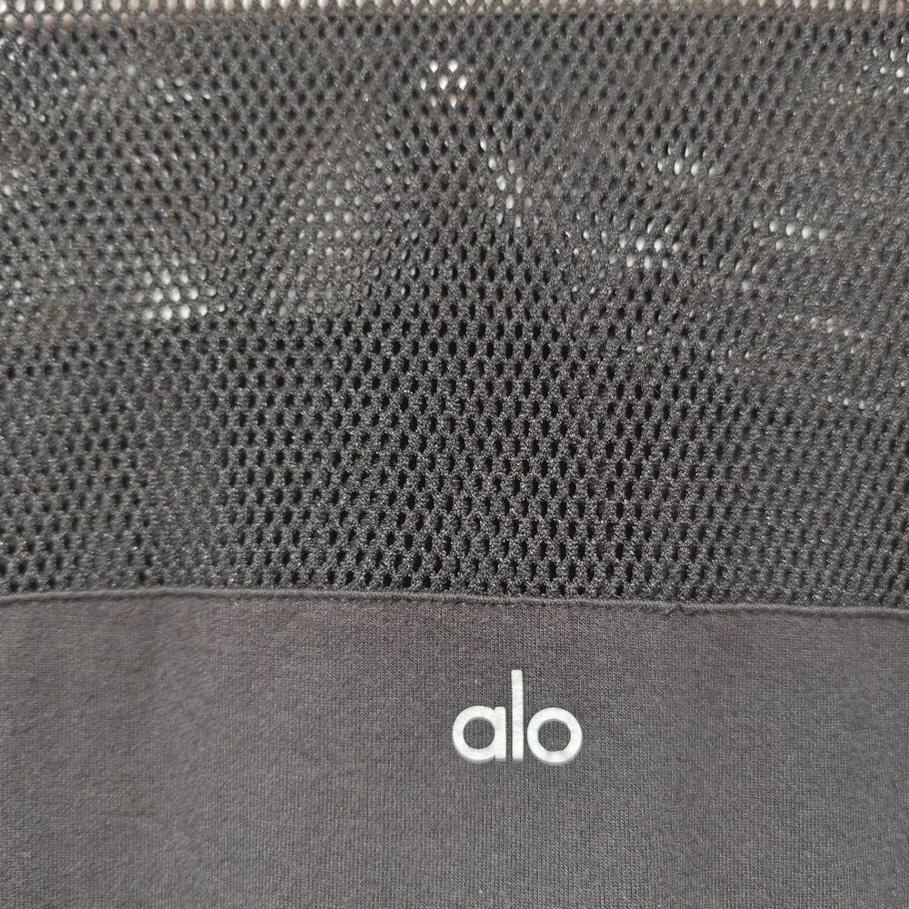 Alo Yoga Plank Mesh Long Sleeve Medium Black Fish Net Ribbed Sleeve Cuff - Picture 4 of 5